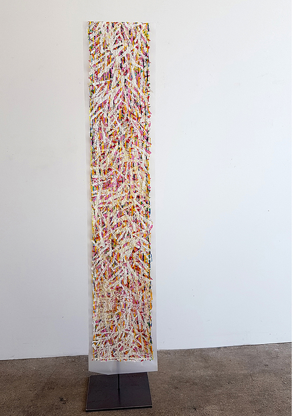 Susanne Lyner, 2019, Meine Stammbäume Nr. 02, Acryl auf Transparentpapier beidseitig bearbeitet, 340 x 33 cm