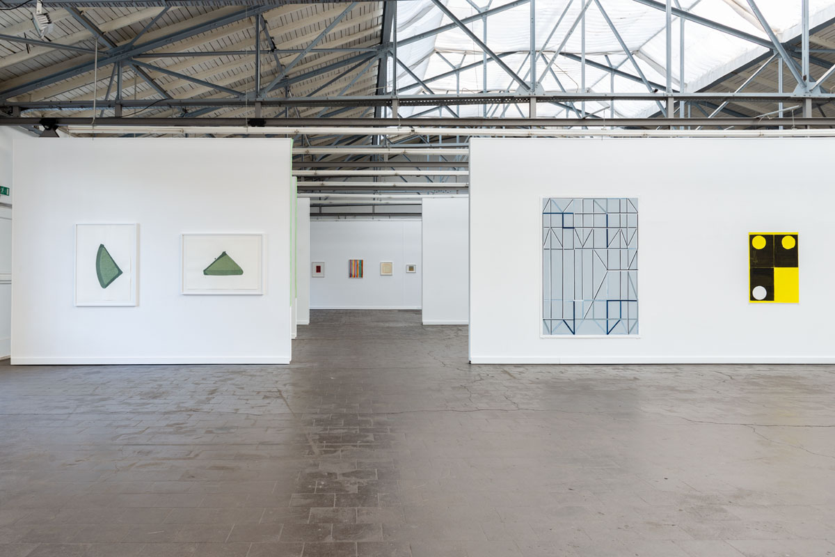 Ausstellung: Papier � Farbe � Malerei im Verein f�r aktuelle Kunst/Ruhrgebiet e.V.