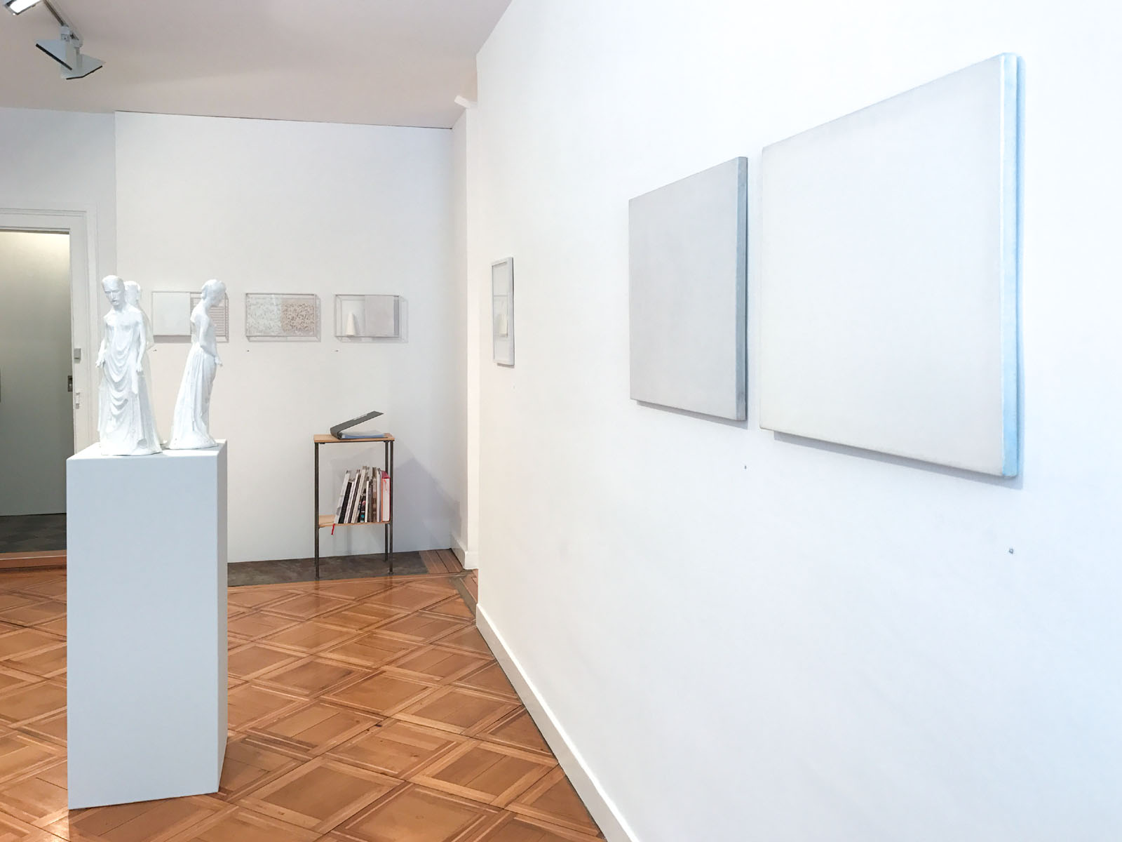 Arnold Annen, Verena Baumann, Michael Cleff, Daphne Corregan, Gundi Dietz, Nikola Dimitrov, Violette Fassbaender, Sonya Friedrich, Annatina Graf, Susan Hodel, Simon Horn, Audrius Janusonis, Dorothee Joachim, Doris Kaiser, Yeunhi Kim, Harald Kr�ner, Kumiko Kurachi,Rudy Lanjouw, Susanne Lyner, Jean Mauboul�s, J�rg Mollet, Johannes Nagel, Sasha Pichushkin, Valda Podkalne, Sarah Pschorn, Takashi Suzuki, Johan Tahon, Akio Takamori, Ursus A. Winiger, Thomas Woodtli